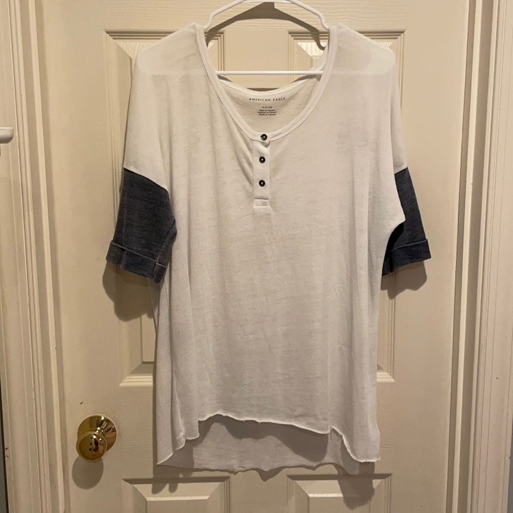 American Eagle Blue Sleeved Top w/ Buttons